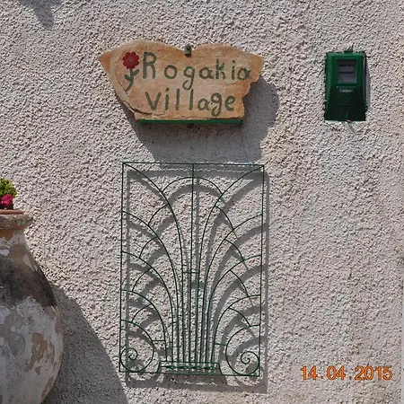 아파트호텔 Rogakia Village Est. 1983 Zóla