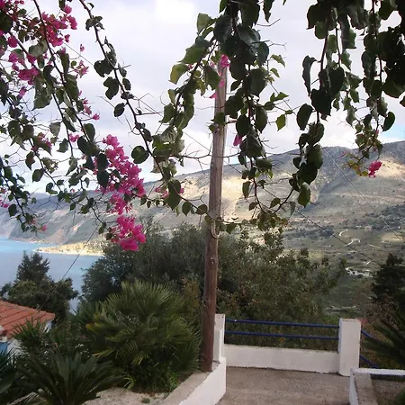 Rogakia Village Est. 1983 Aparthotel 4*