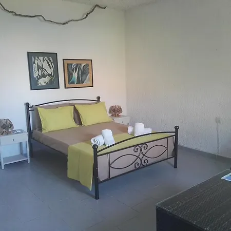 Aparthotel Rogakia Village Est. 1983 4*